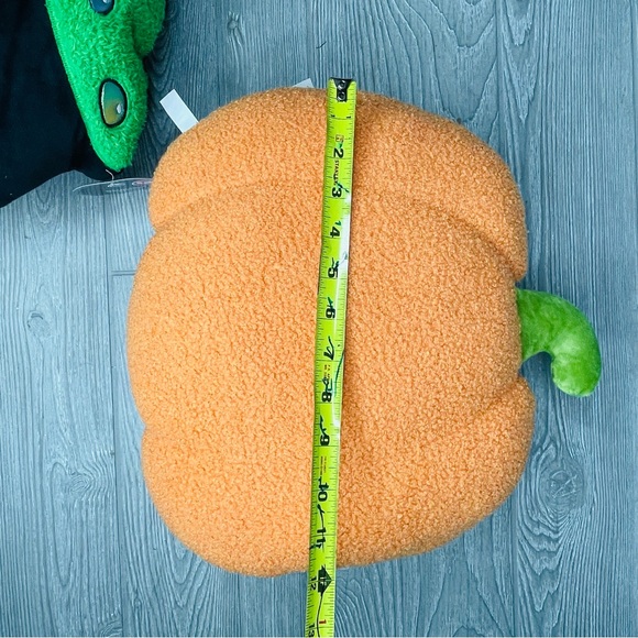 Hocus pocus and pumpkin fall halloween caldron witchy throw pillow’s decoration - Picture 7 of 7